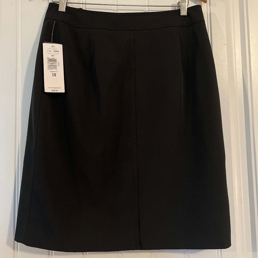 Peter Nygaurd Stretch Dry fit Skirt size 10 Petite